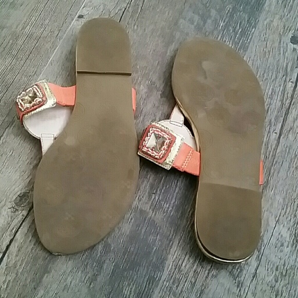 Vince Camuto flip flops - Picture 5 of 8